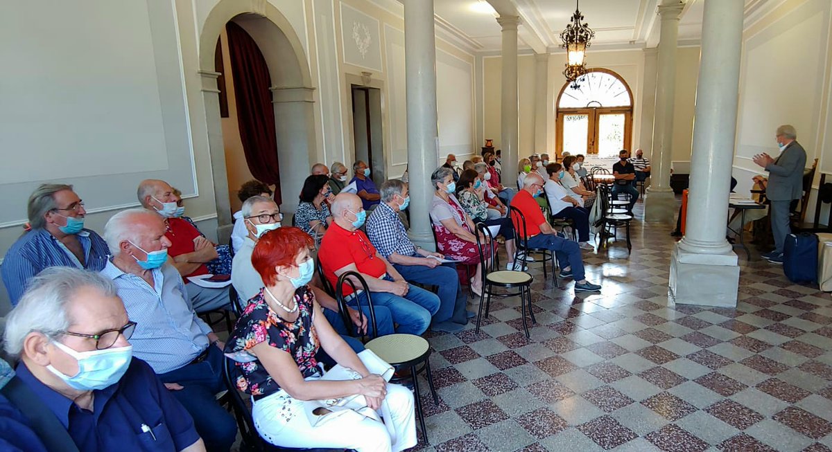 auser_bassa's tweet photo. A #strassoldo assemblea congressuale, prima occasione di incontro, dopo sospensione attività a seguito pandemia. Votato all'unanimità l'uscente presidente Paolo Dean alla guida di #Auser
Auguri di buon lavoro al presidente ed al rinnovato Comitato Direttivo https://t.co/1dCI3PimaG