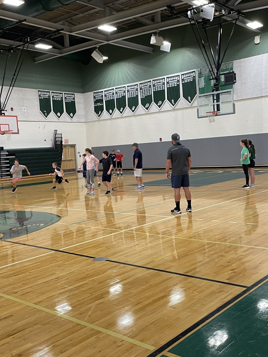 Duxbury_Police's tweet image. Junior Police Academy day 2 was a blast! Thank you to @duxbury_ps for organizing Project Adventure. The students had a great time 💪🏻