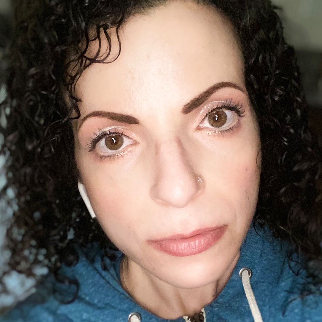 StarmoongalASMR's tweet photo. Simple everyday makeup☺️ https://t.co/WNlb6mr9ZR https://t.co/FCl1SwZtsf