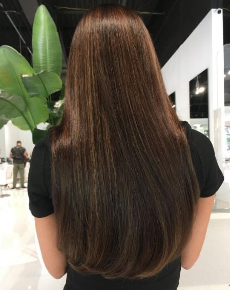 Give shape to your hair, it's a great option for straight hair.. #uhaircut  by @missg911 Singapore