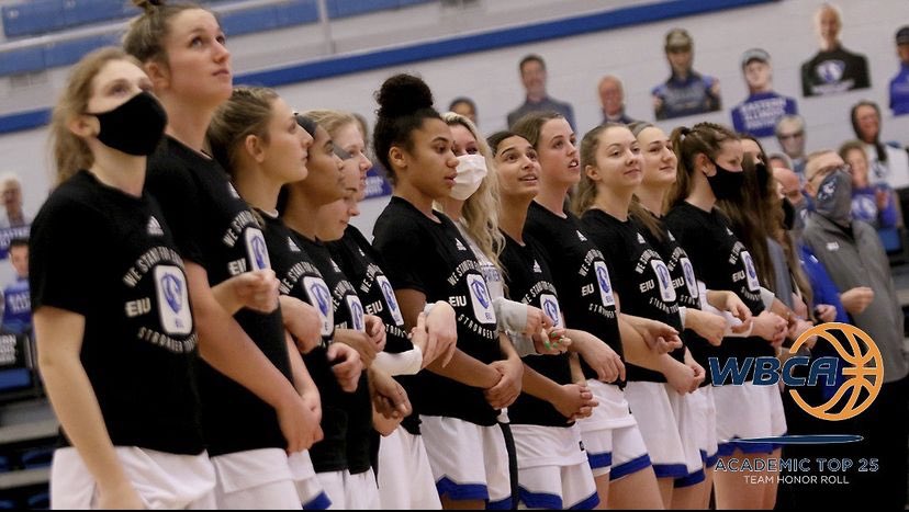 EIUWBB's tweet image. Our ladies posted a 3.752 team GPA which was ranked No. 6 in the nation as the @WBCA1981 released its Academic Top 25 rankings today!
