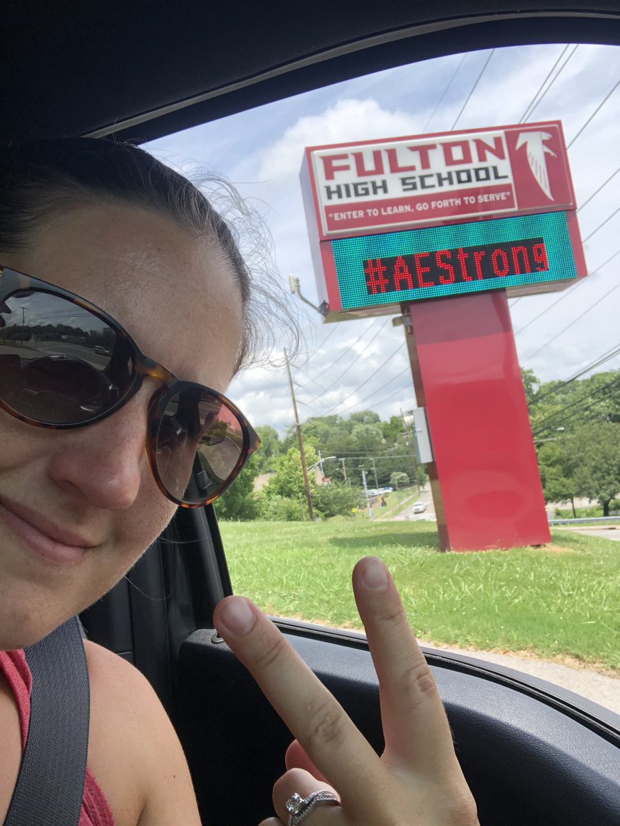 counselor_dee's tweet photo. Today I said goodbye to Fulton. 🥺 It’s a struggle leaving the people who became family over the past 4 years…

BUT I’m grateful to LCHS for taking a chance on me &amp; giving me the opportunity to work in the community I live in. 🧡

✌🏻out Falcons. I ❤️ you all!
Thank you. 

#FFL https://t.co/QojjnuSh71