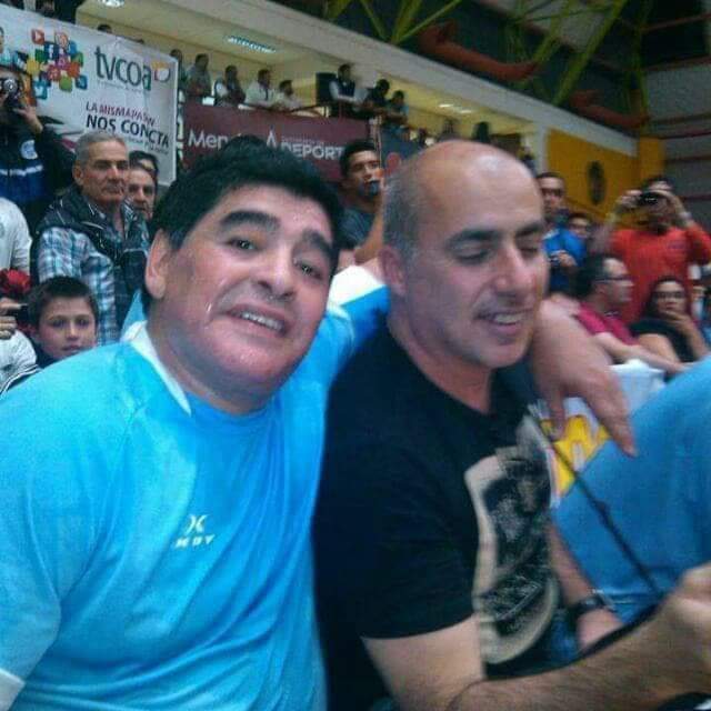 #NuevaFotoDePerfil Viajé por el Mundo por Vos ,Miles de Viajes , Miles de Anécdotas,  Miles de Charlas , Pero Nada Más Lindo que este ABRAZO que me diste , para los que te Conocimos de Verdad ese eras Vos , PURO ❤ 
Te Extranare toda mi Vida !!!