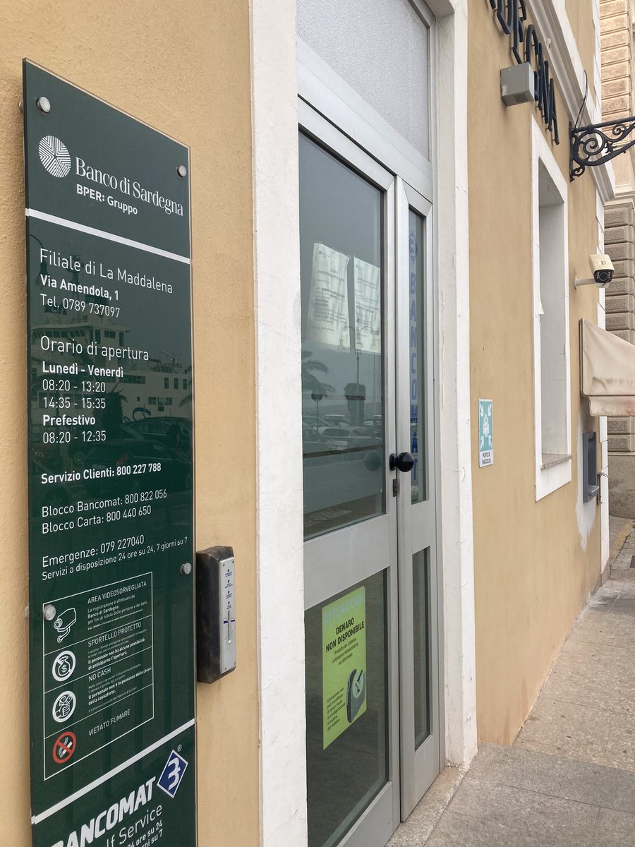 Fraud at #bancodisardegna at #Maddalena in #Sardinia. The cash machine deducts money from your account but doesn’t give you the cash. The bank manager says it’s a common occurrence. Organised #scam in #italy