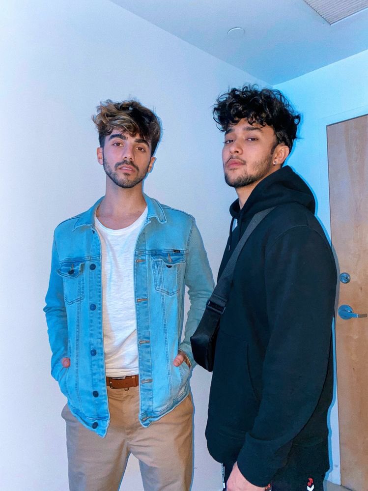 jdlfolders's tweet photo. [INFO] El video de Fede Vigevani (@fedevigevani) con Joel Pimentel ya está disponible! 
Para que Joel suba otro video junto a él en su canal personal se necesitan 250k de likes, y la meta propuesta de subscriptores para el canal de Joel son 200k

🖇 https://t.co/psAyPNYDCh https://t.co/6i2WezcRMc