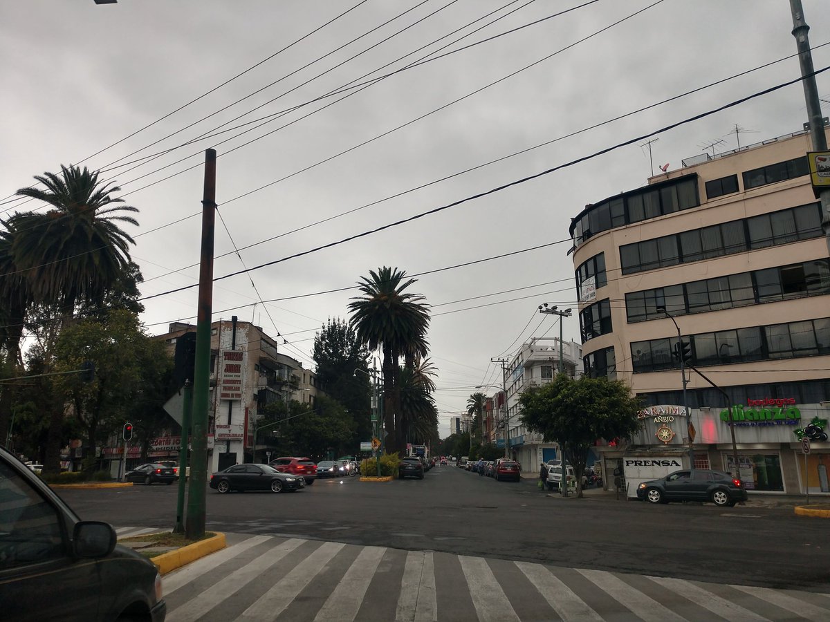 <a href="/OVIALCDMX/">OVIAL_SSCCDMX</a> <a href="/SSC_CDMX/">SSC CDMX</a> <a href="/UCS_GCDMX/">Unidad de Contacto del Secretario SSC CDMX</a> <a href="/OHarfuch/">Omar H Garcia Harfuch</a> <a href="/locatel_mx/">@locatel_mx</a> <a href="/C5_CDMX/">C5 CDMX</a> se solicita reposición de semáforo, camellón diagonal de San Antonio ( acera poniente ) esq vertiz.  <a href="/BJAlcaldia/">Alcaldía de Benito Juárez</a>  #peligro para #peatón #Ciclista #automovilista. <a href="/Excelsior/">Excélsior</a> <a href="/Univ_Metropoli/">Metrópoli</a>
<a href="/ddmexico_bj/">Diario Benito Juarez</a> <a href="/telediario/">Telediario CdMx</a>