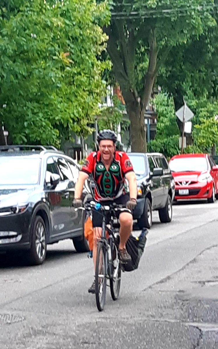 Closing in on the finish line #CampustoCampusChallenge @alumniubc !! Been so much fun. Today in my vintage #MadeInVancouver Mountain Equipment Co-op jersey.  First one I ever bought.