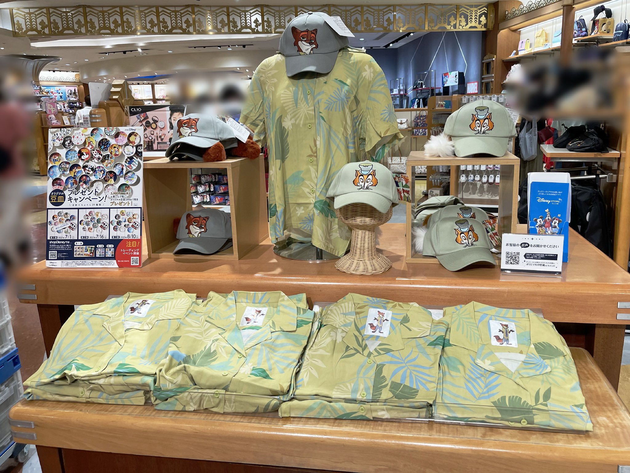 Hatama ディズニーストア東京ディズニーリゾート店にて ニックのアロハシャツ本日発売 1会計につきおひとり様1枚まで購入可能です T Co Xm94txxhvp Twitter