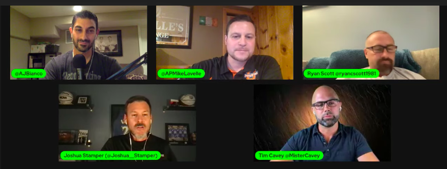 fungooli's tweet photo. 🎉📢yay @UnlockTheMiddle is live now!!
#APRoundTable about Supporting and Empowering Staff :)
@APMikeLavelle @AJBianco @TeachersOnFire @ryancscott1981 @Joshua__Stamper
is @BrownWarrens coming in? 👀🤔
https://t.co/n3twp3VKO4
#edutwitter https://t.co/GCpf8146te