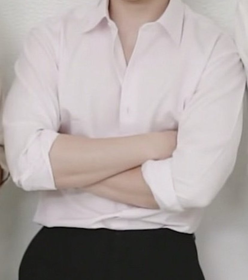 hoonsolthinker's tweet photo. hoonsol arms https://t.co/RquAux0eLV