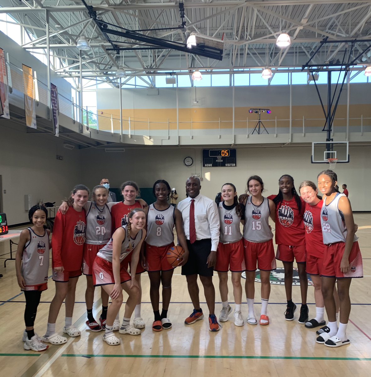 GenerallyJustin's tweet photo. This 2026 group is SPECIAL!             Two week journey - started in KC winning a high school tournament - Next stop Indianapolis where the girl’s competed in the All American JR All Star showcase - Followed by the UAA Session II tourney - Capped off back home with Mayor Lucas! https://t.co/qqV6ZHxl7u