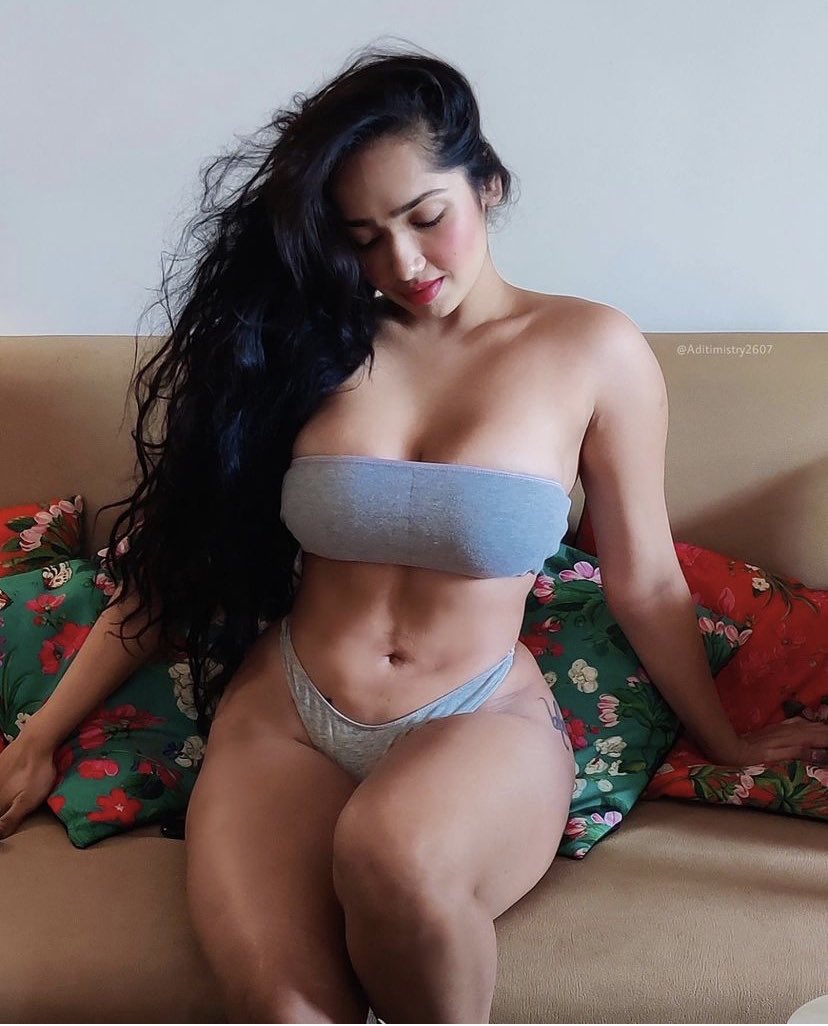 Aditi Mistry Nude Leaked (3 Videos + 94 Photos) 168