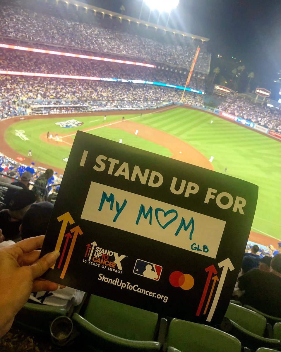 Twardynski22's tweet photo. Mom lost her fight in December. I #StandUpToCancer for all those living that fight everyday. #Su2c https://t.co/POeX2gVRVN