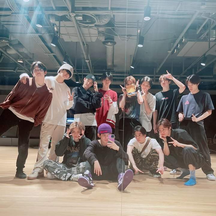 sukrace's tweet photo. my first and last 12, my main, my home, my brand, my comfort, my happy pill, my safest place and the loml. no one can ever replace and change that. my TREASURE 💙 https://t.co/yrckn8qhnv