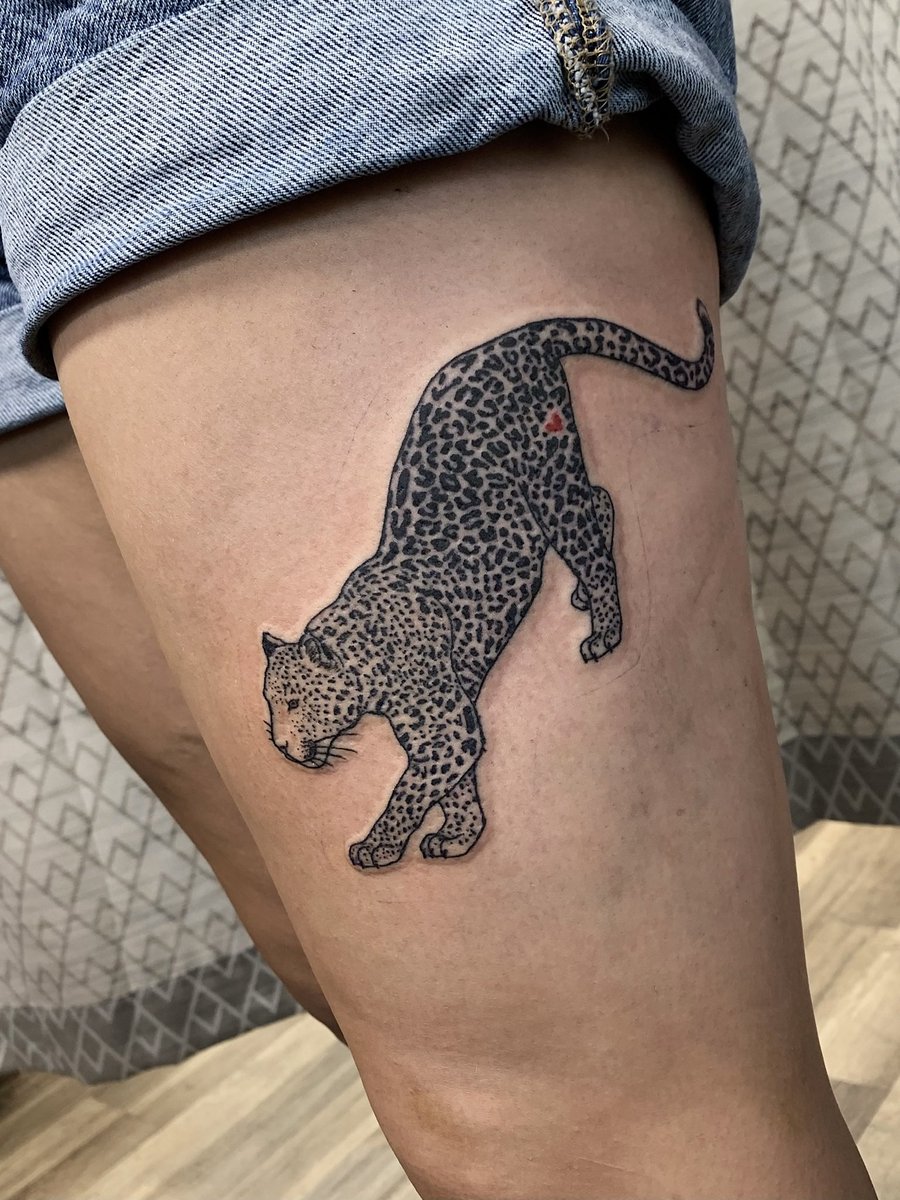 Pocatattoos's tweet photo. I love doing big cats! 🐆 https://t.co/6jzRhrDxmv