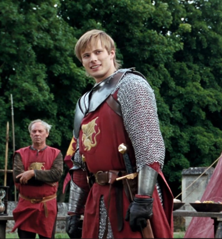 fandomfile's tweet image. 