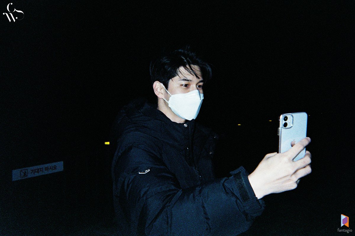 officialtwt_OSW's tweet photo. ✨ diaONGlog Behind Film Photo 04 ✨
필름 카메라로 기록한 #옹성우 의 다이나믹 강릉 여행기📸

#ONGSEONGWU https://t.co/Czon3KufL4