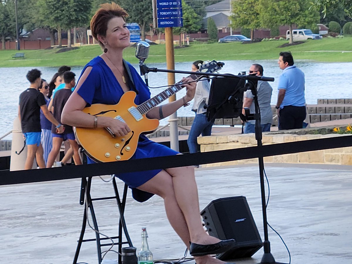 danielle reich 🎶 tweet media