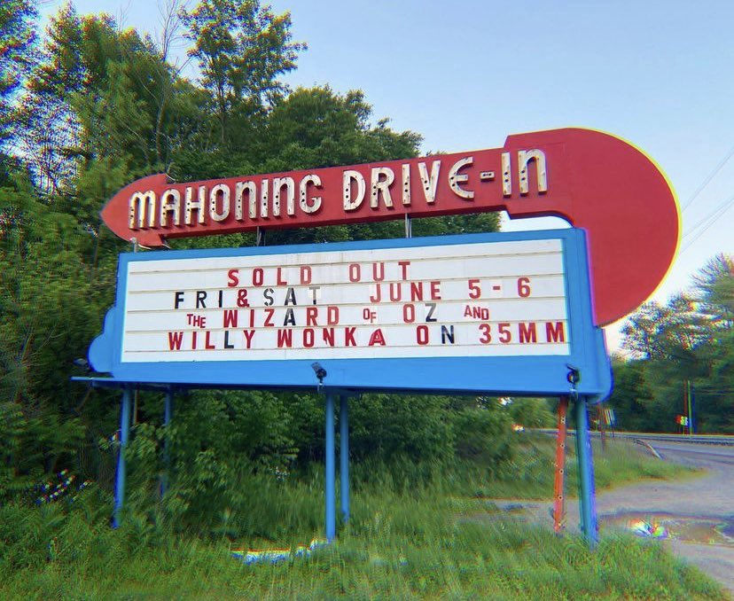 trashwitchhh's tweet photo. SAVE THE MAHONING! Iβve watched Monster Squad here, met the squad leader himself @andregower, attended David Lynch weekend, season openers, have vended VHS fest, have made SO many memories here. #savethemahoning #greenskiescleanenergy #cfdevelopmentpenn https://t.co/ATZj9wAKki