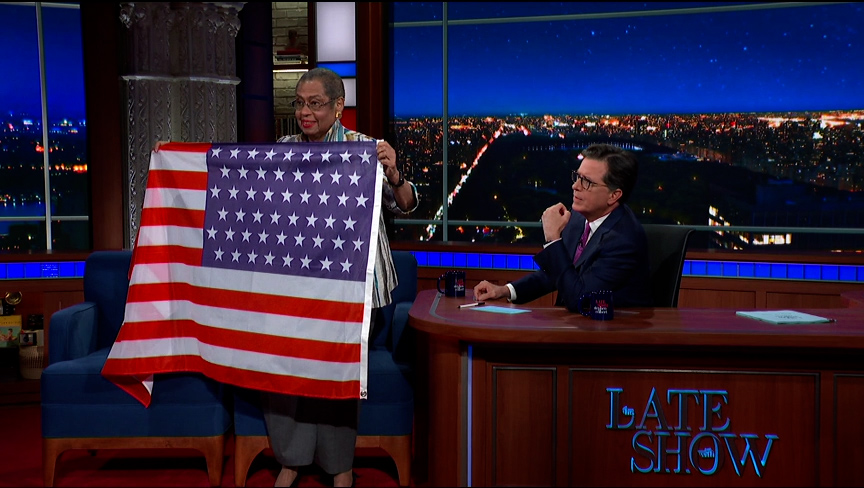 colbertlateshow's tweet image. Rep. @EleanorNorton shows off how the U.S. flag would look if D.C. became the 51st state. #LSSC