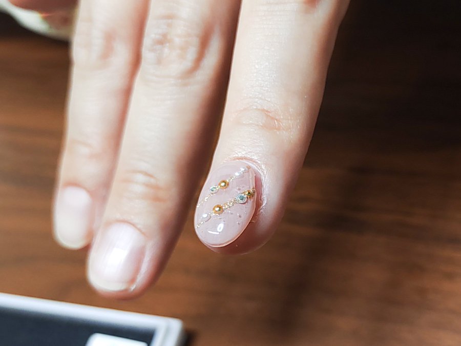 ネイルチップとジェルネイルどっちがいいの ぴったりフィットのネイルチップ専門店 アトリネイル