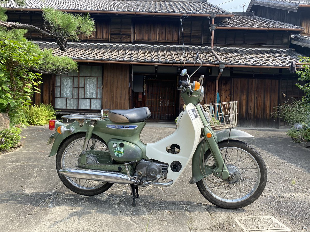 ট ইট র まさ テッテテー あんどんカブがあんどぉぉぉんカブになりました 71年式の行灯カブdxの スペシャルカスタムー まとまるバーも作ってもらって9月のラリーも楽しみ倍増 ありがとうございまーす Yotsuba Mc 四ツ葉モーターサイクル