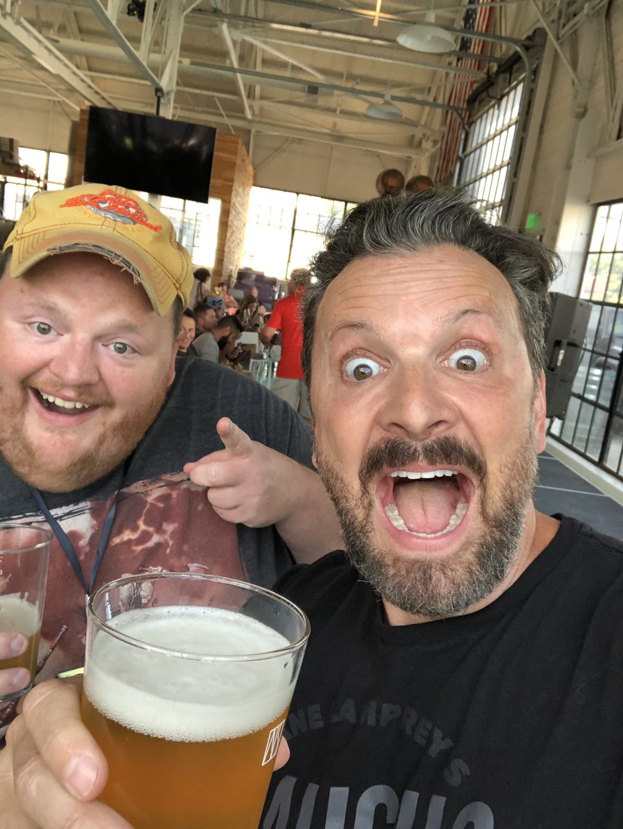 TravisBudd's tweet photo. My close personal friend @zanelamprey came in town tonight to play at @americansolera and was a delight to the senses. He asked if we could take a photograph together & I humbly accepted. #ZaneLamprey #LaughsAndDrafts #BreweryTour #CrackySac #ClamSlam #Pleepleus #Kalashnikov https://t.co/CsdCIg1DF2