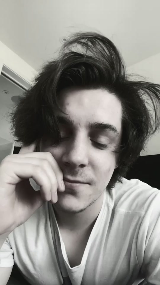 MyNameIsSteveTV's tweet photo. Our sixth guest is a content creator and mega influencer, @CrankGameplays to discuss social anxiety, and how centering your life with some kind of schedule is often more beneficial than annoying.

YouTube: https://t.co/k8VJVkDS5v

Podcast: https://t.co/zchAIPu1H3 https://t.co/uxMFjStQ0z