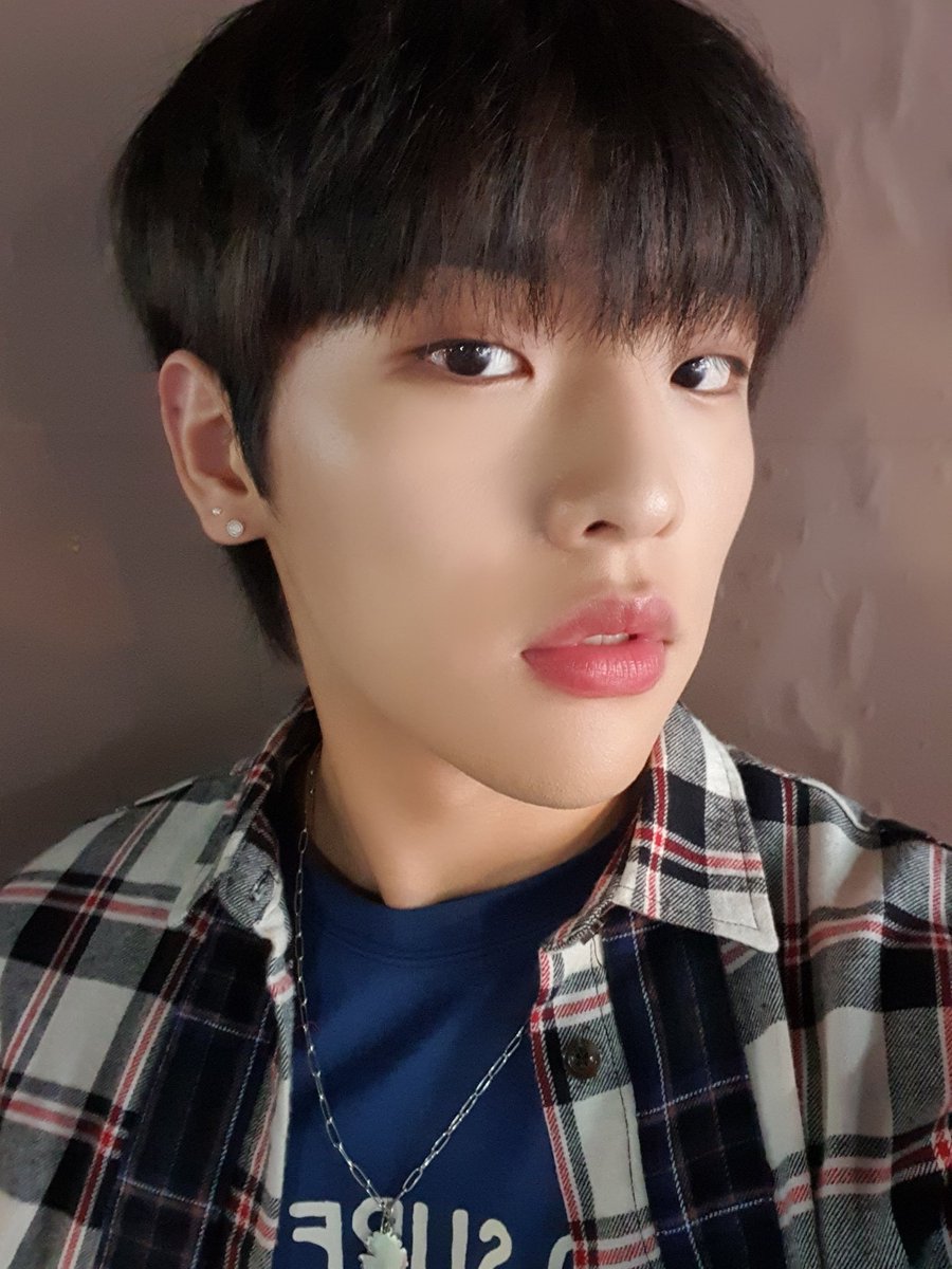 TheKingDom_GF's tweet photo. [MUJIN👑]

오늘도 힘내슈〰️❣

#KINGDOM #킹덤 #MUJIN #무진 #수요일의왕 #왕의편지 https://t.co/6JBPghKa6f