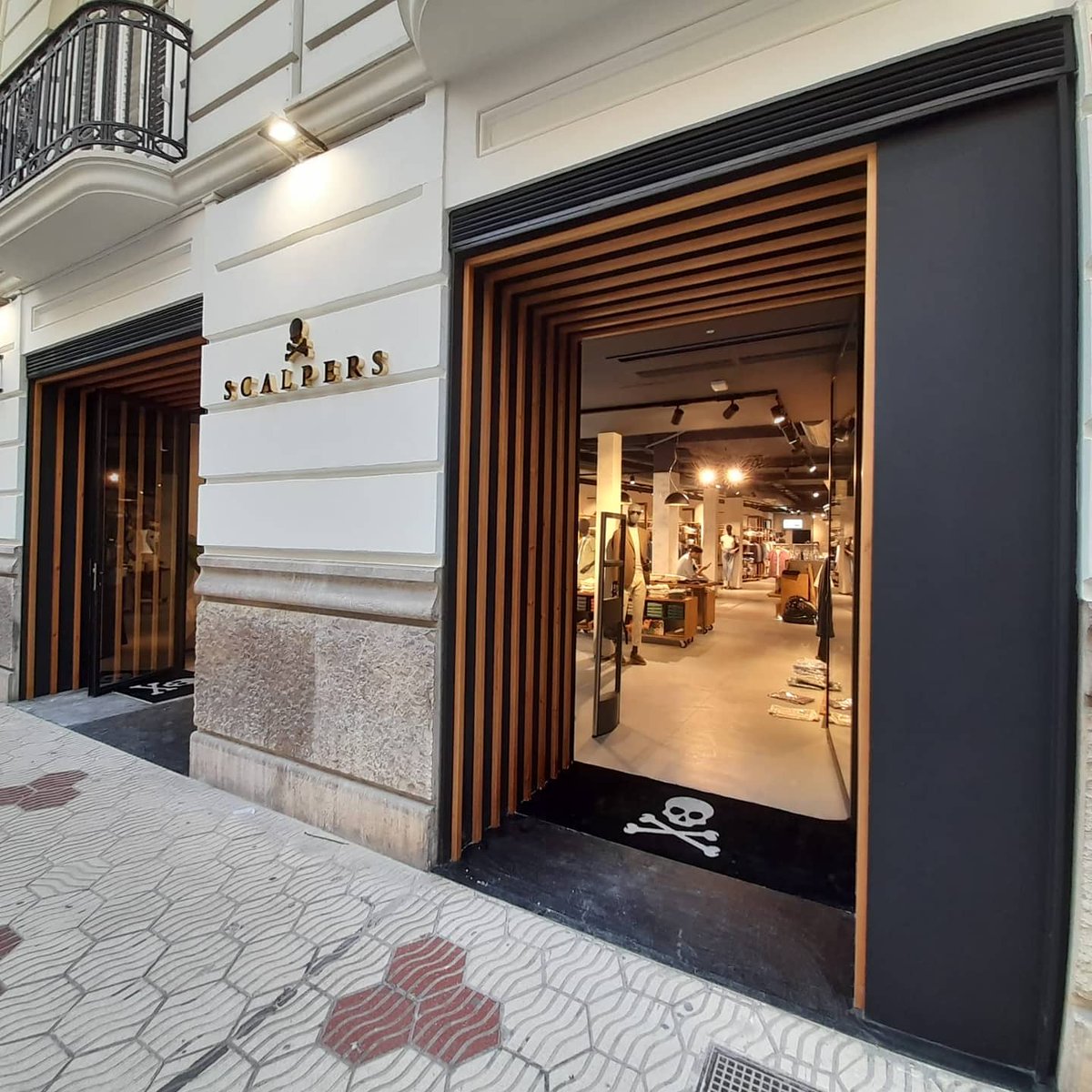 Muy buenos días compañer@s 

🔹️Sueño con pintar y Luego pinto mis sueños (Vincent Van Gogh).

                   IMAGINA 🔰 CREA

🔹️️Gadddiacademy@gmail.com 
🔹️Gadddiatelier@hotmail.com 
🔸️gadddiatelier.com 
🔸️Teléfono  646029879

➡️Un saludo 
➡️Alfredo Fernández