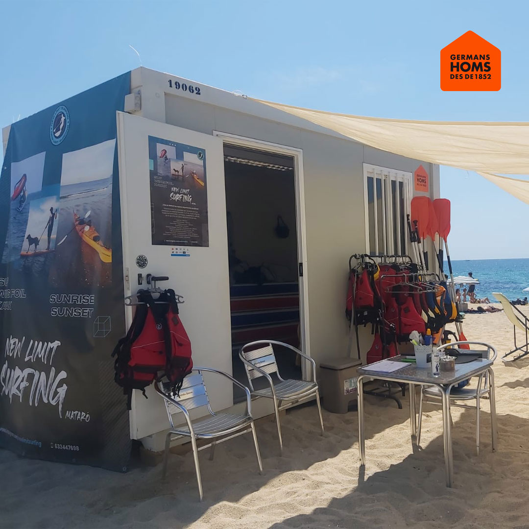 HomsRentals's tweet photo. El nostre #modulprefabricat a la platja del Varador de Mataró per a fer d’oficina per l’empresa New Limit Surfing. Visita’ls i viu una aventura en #kayak o #paddlesurf!
Vols llogar #modulsoficina? T’assessorem! https://t.co/SO01B47lCY https://t.co/EEDi4sEEi8