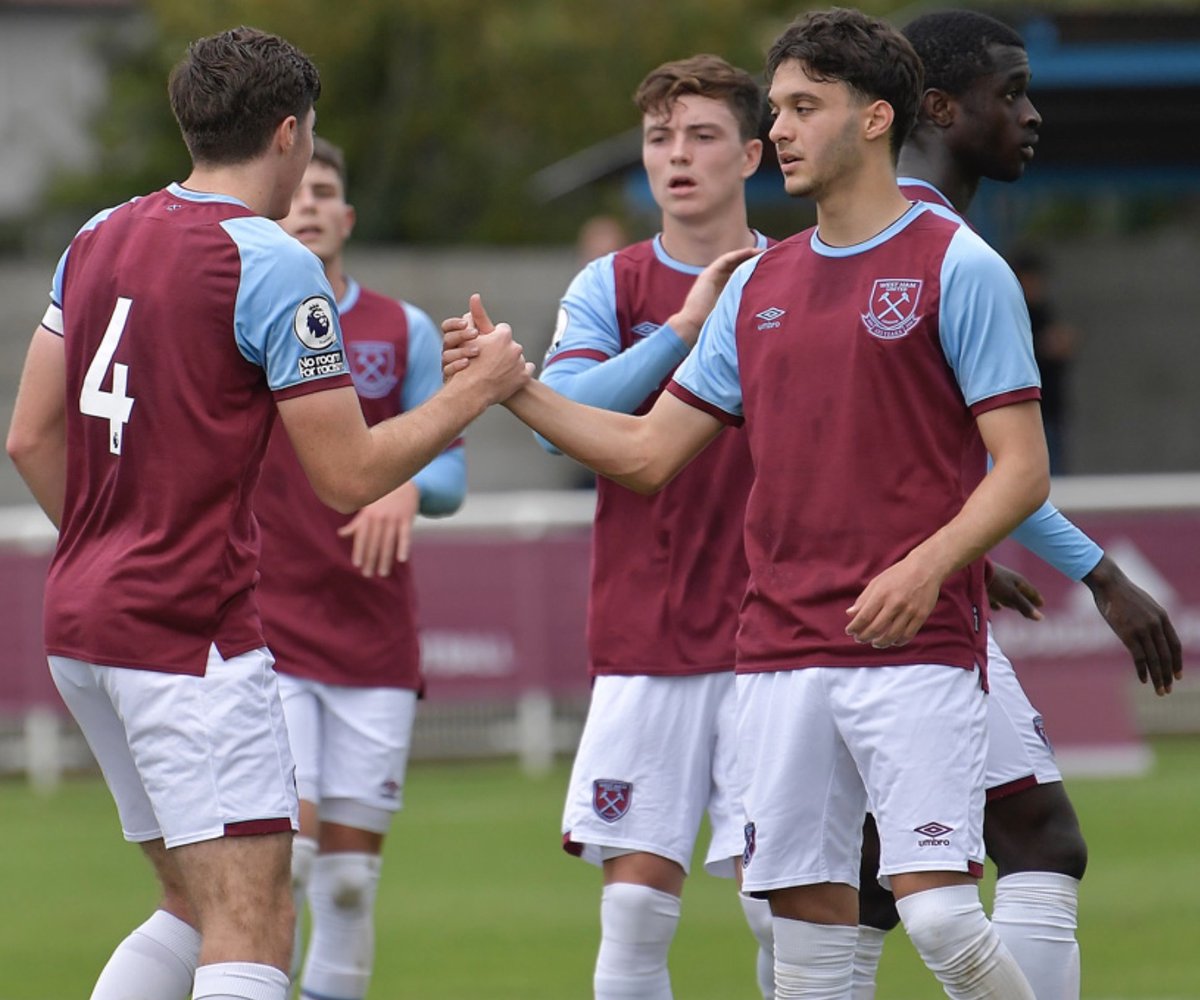 kampooscom's tweet image. Introducing the West Ham Academy of Football Year Programme. Realise your dreams, achieve your goals!
Request for more info 👉🏻bit.ly/2VHnrVt