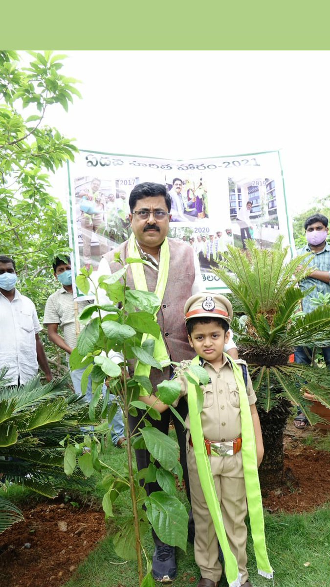 ACB officials participated in Haritha Haram  at ACB Head Quarters today. Master Uddhav Krishna J(4 yrs old), the grandson of Dr.J.Purnachadra Rao, IPS, DG, planted a tree. pic.x.com/DLrAx8txUg