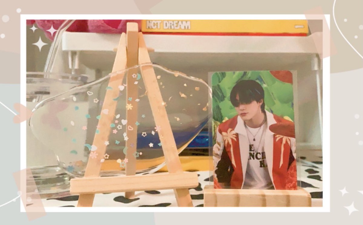 Homie_Clubth's tweet photo. แจกฉลองถ้วยที่ 5 💘✨
🎨 จานม้อบแม้บ 1 คน
💵 เงิน 50 บาท 1 คน
🐶 การ์ดพี่โน่ 1 คน
กติกา: รีทวิตนี้ สุ่มเที่ยงคืนนี้ค่ะ
(ออกค่าส่งเองนะคะ)
#HelloFuture5thWin
#헬로퓨처_5번째_1위_같이더빛나 https://t.co/IcM3Qa6XH5