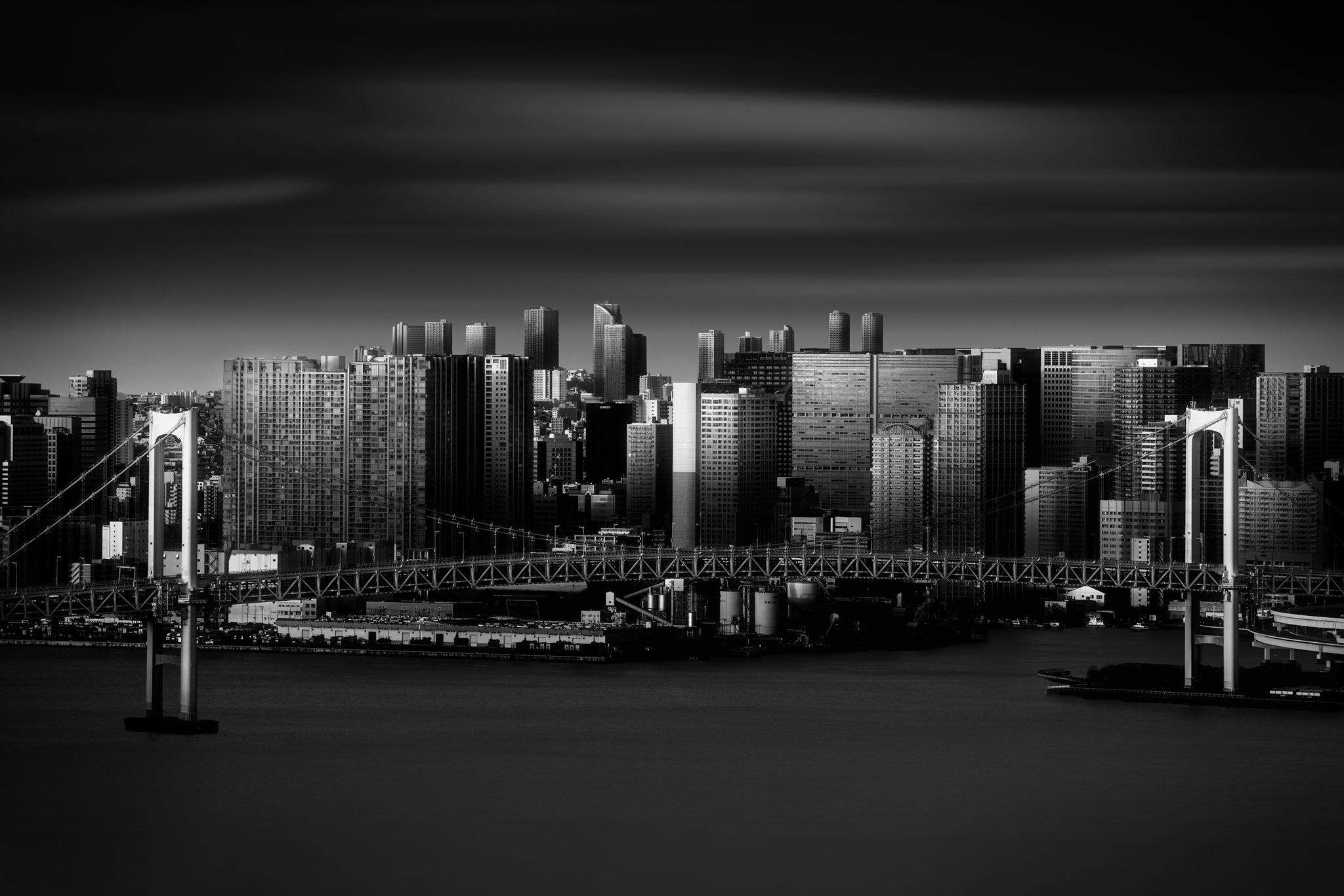 Amatou あまと Auf Twitter 都市風景をモノクロにするとめちゃかっこいい Tokyocameraclub T Co Zcy2xny69u Twitter