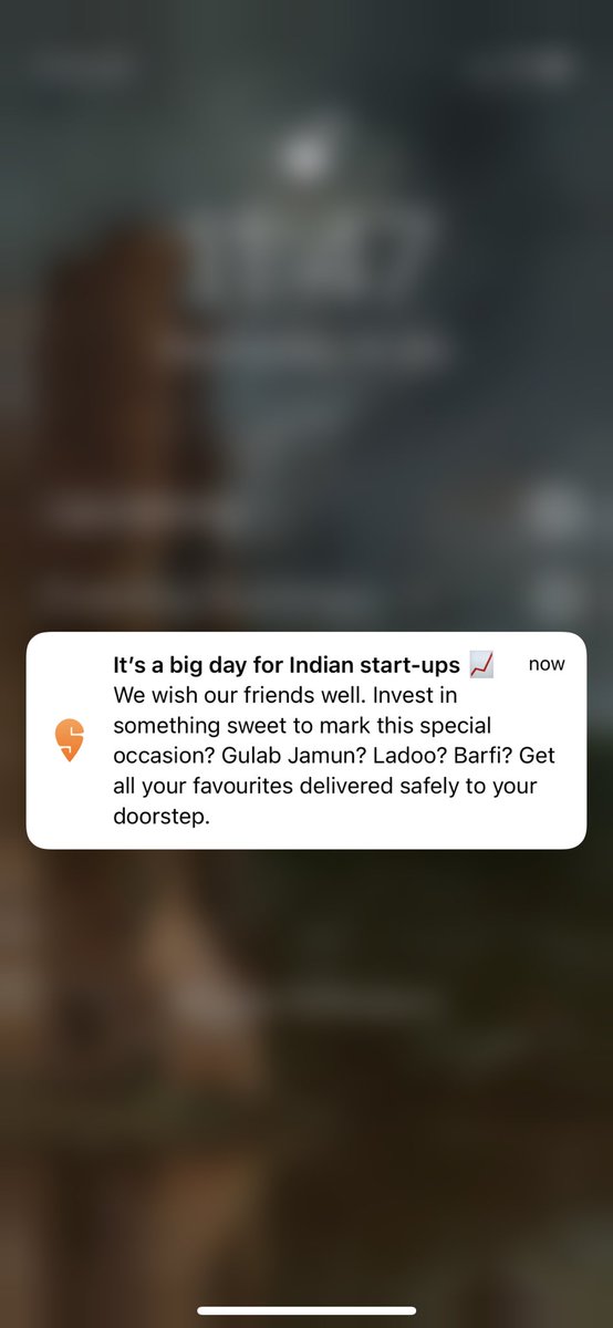 AditPlusK's tweet image. Things you love to see

@swiggy_in celebrating @zomatoin’s IPO