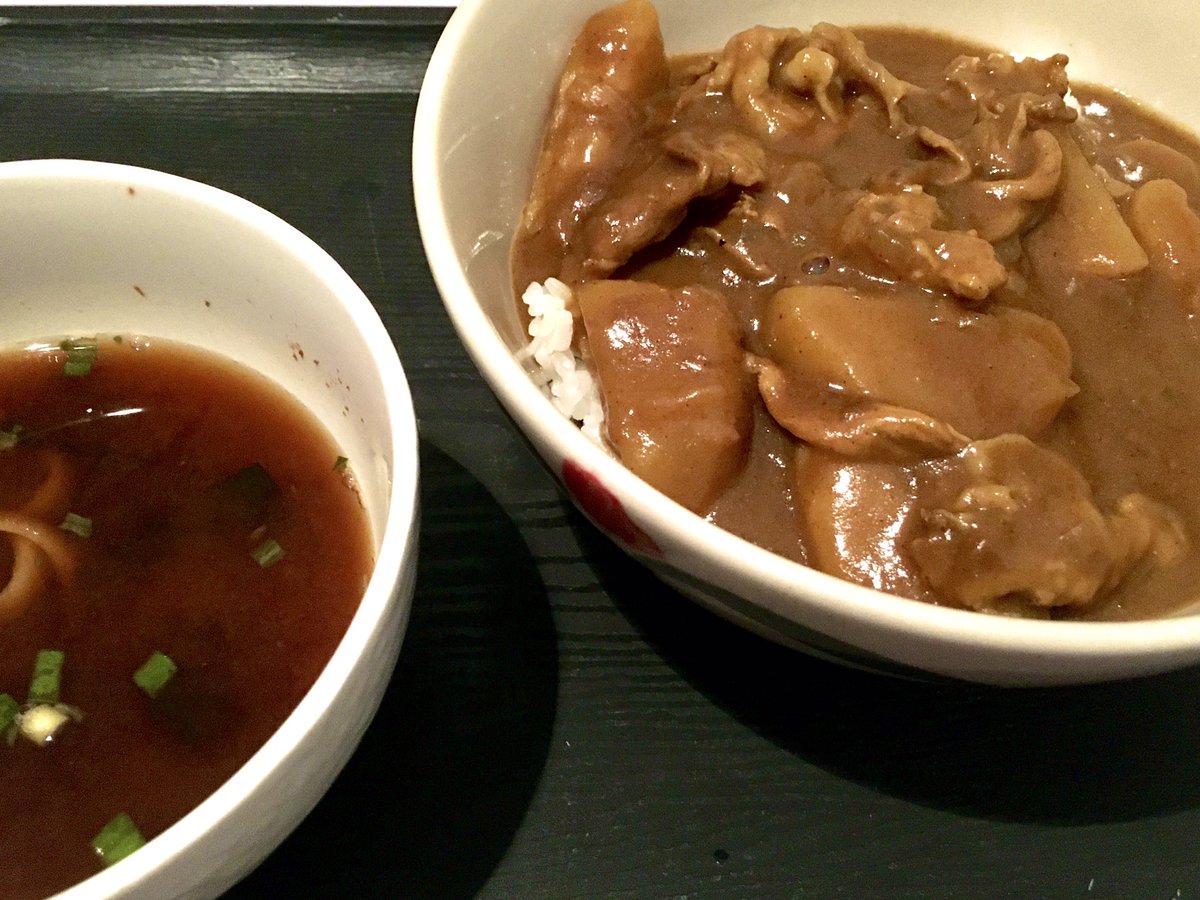 atsuchi0's tweet photo. カレー🍛🥄
作り過ぎて 6食目
やっと終了😆
ジャガイモゴロゴロ
豚カレー だどん!
#SBカレー派
#GBTY https://t.co/ObZTgQxII2