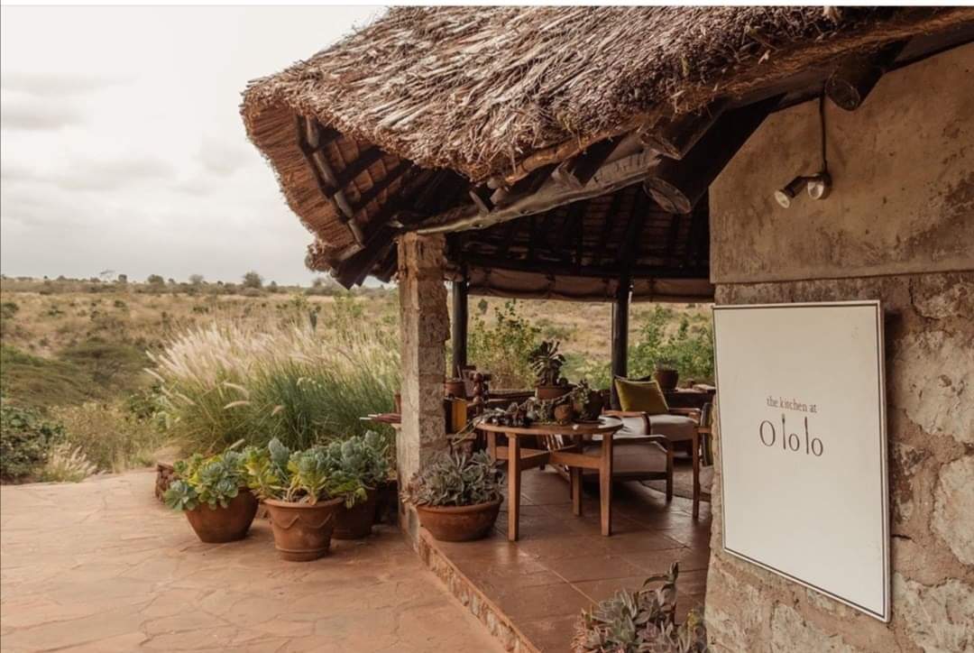 SwiftTourTravel's tweet photo. The Ololo Lodge - Kenya's ultimate gateway property for safari-goers and wildlife enthusiasts!
#ololosafarilodge #nairobinationalpark #kenya #luxurylodge #lodgelife #safari #safariinstyle #wildlife #viajar #travel #travelafrica #travelafrique #adventure #explore #design https://t.co/eL4MRuUbQp