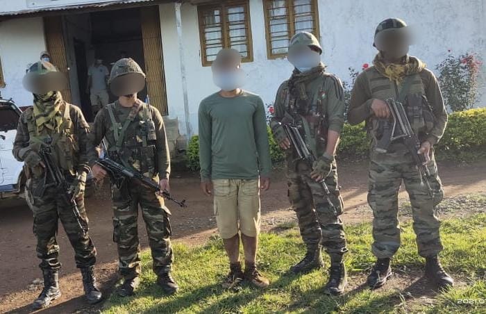official_dgar's tweet photo. ASSAM RIFLES APPREHENDS PLA AND PREPAK CADRES IN MANIPUR

Keithelmanbi and Chassad Battalions of #AssamRifles on 12 July, in different operations, apprehended two active Cadres of PREPAK and PLA in Imphal West and Kamjong Districts of Manipur.

@PIBHomeAffairs @adgpi @ANI https://t.co/um2A54vNah