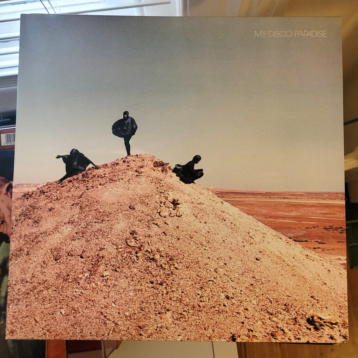 _abeginning_'s tweet photo. My Disco - Paradise - 2008 / I'm not sure if I'm a bigger fan of the record or Warwick Baker's cover photography. Intense, huge sounding experimental music from the Melbourne 3 piece.
#mydisco #paradise #vinyl  #albumoftheday #warwickbaker #drone  #australian #playrecords https://t.co/ax8JmmFUOR