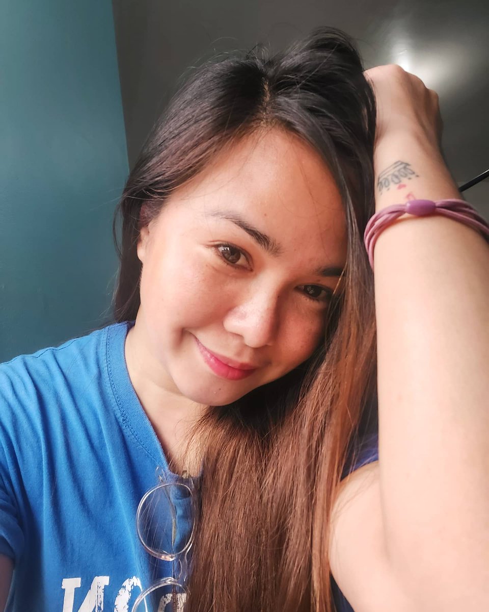 camay_hannah's tweet photo. My 7.7 budol has arrived.
Nakaka heart ng eyes π. Ika nga ng hubbyloves ko, mas naging fresh daw ako. Shems. π
π€π€£
Thanks sa nagpabudol @dacel.dc31 hubbyloves ππ For the love of summer. π
#summerfeelseveryday #summertimeset #happinessincolors @blkcosmeticsph https://t.co/uSSpYwhTcx