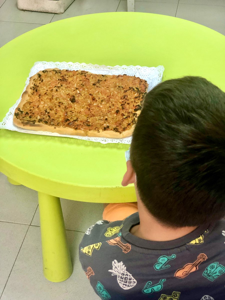 CAPDIibsalut's tweet photo. Com aquesta coca, Blai, no havia menjat cap mai❣️#masterchefjunior #capdi #capacitats #sisepot https://t.co/EJKkTFF5Qv