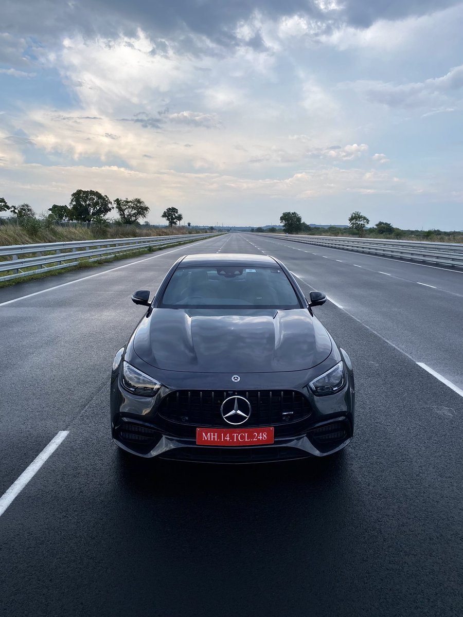Renuks's tweet photo. What a wonderful day it is when you have 11.3 kms of a high speed oval all to yourself and some AMG’s 😁! The #Natrax facility in Indore is top quality and would compare with the best test tracks in the world. #natrax #natrip #provinggrounds @MercedesBenzInd https://t.co/JE9Phy24QJ