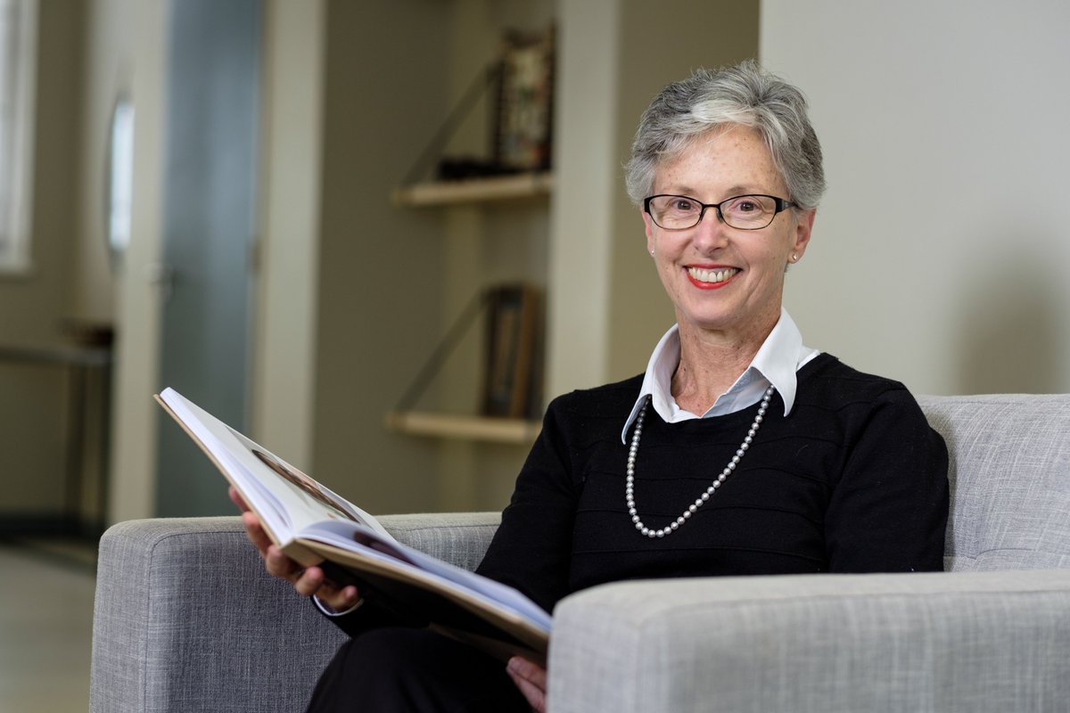 SUhealthsci's tweet photo. This year's recipient of the prestigious Distinguished Educator Award of the South African Association of Health Educationalists is @StellenboschUni's Prof Susan van Schalkwyk, director of the Centre for Health Professions Education.
Read more: https://t.co/WolHcgNZWM https://t.co/QfXioD4Uh3