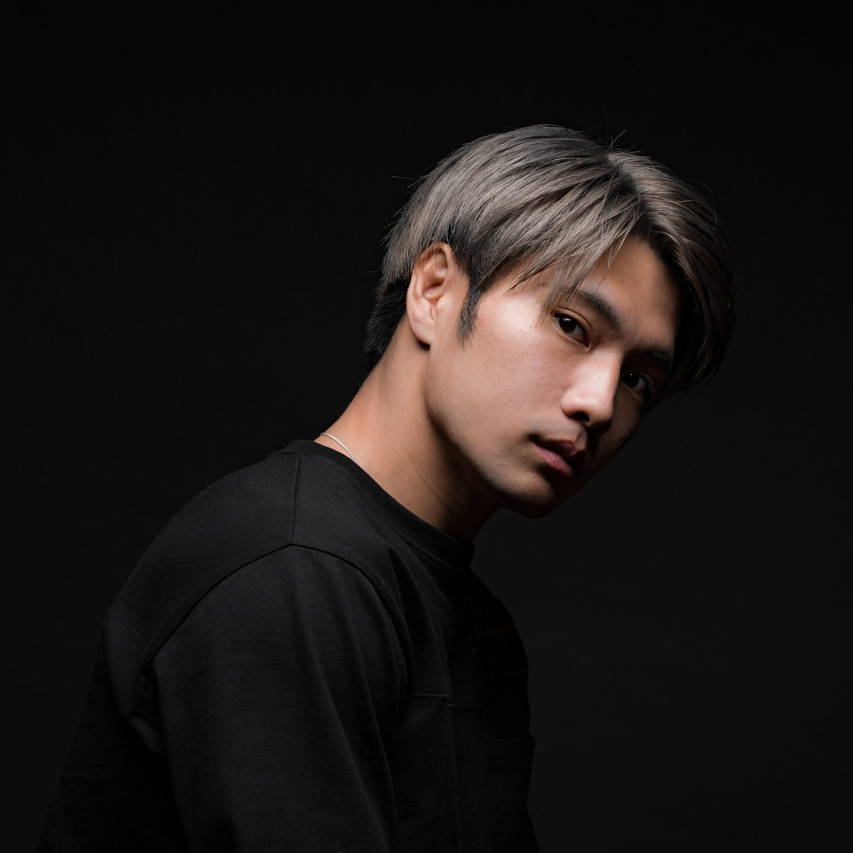 ZIIIRO_JAPAN's tweet photo. ZIIIRO FAMILYに新たに3名が仲間入り!
けん玉・EASY、トリッキング・TAKA、プロデューサー・SARUTOBI!
#ZIIIRO
#ZIIIROFAMILY
https://t.co/UQfKz3WmPz https://t.co/xcKrB0iT4k