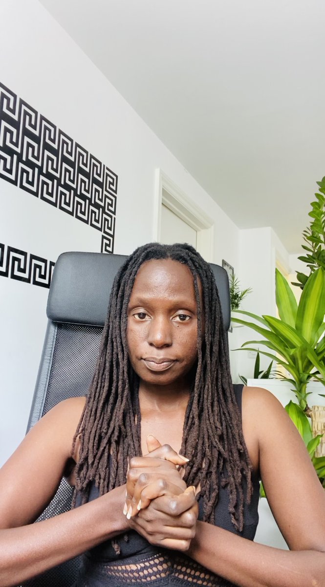 When the world closes in on you with hate, close in on it with abundance of love. Human love will always win.. #humanlove #onehumanrace #serialpositivethinker