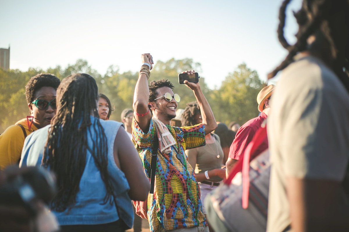 “(...) we should be able to continue to facilitate people with disabilities to take part in live events whether they do it in person or virtually,” said Gillian Murphy of Enable Ireland.

buff.ly/3yxz1kb
Photo: Vonecia Carswell on Unsplash