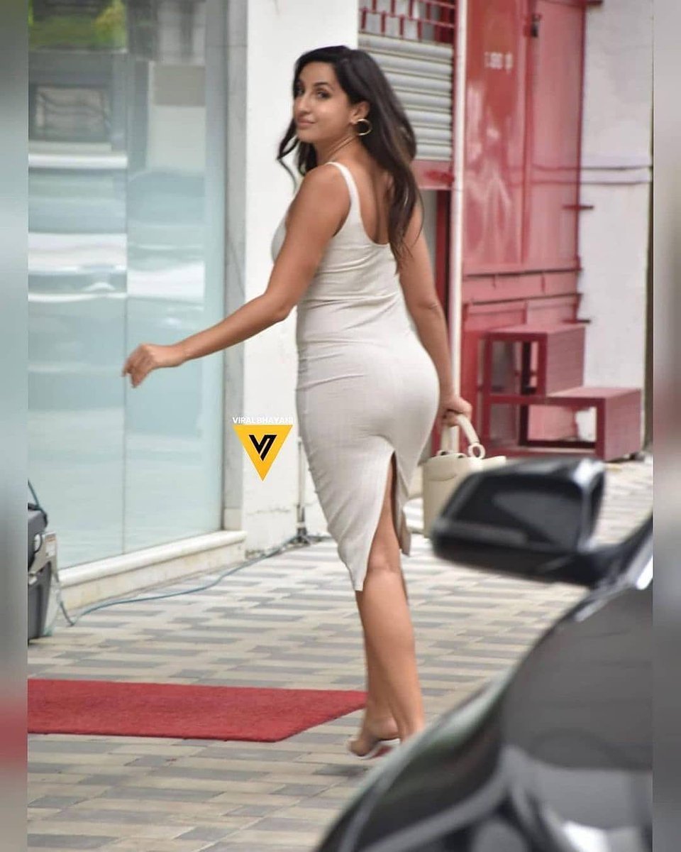 Ufff!! So Hot #NoraFatehi