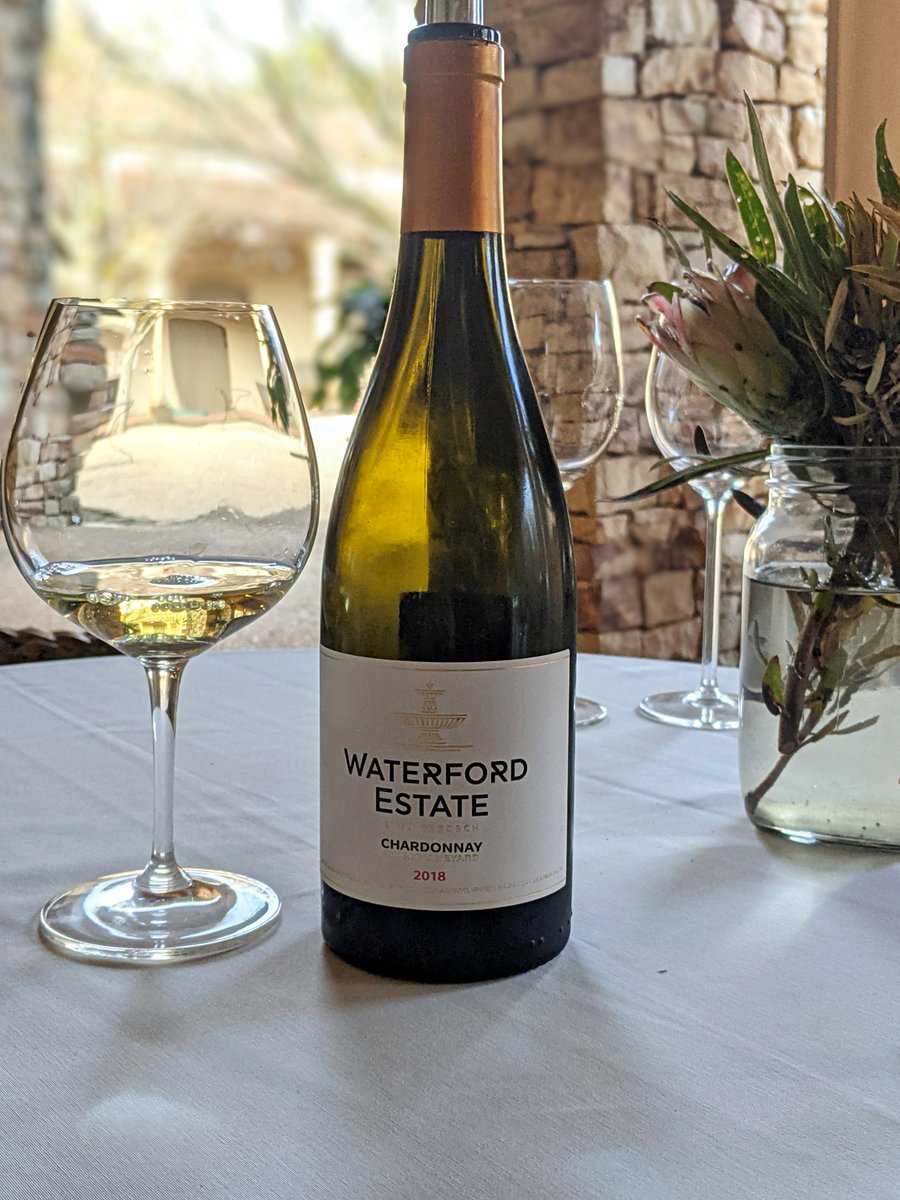 How to describe @waterfordestate? Wow. A truly elegant tasting experience in a gorgeous estate. Our pick? The Single Vineyard Chardonnay. Notes of fresh peach, lime, & oak with a buttery finish. Order now: zcu.io/AzeH
#WinesofSouthAfrica #Wine #WineAndChocolate