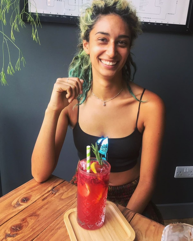 serenasboard's tweet photo. Remembering when I didn't like my smile, how I'd always hide my teeth and keep my mouth closed. I wouldn't let people randomly take pictures of me because they might not look good in the end. Well to past me, that's bullshit and we look fucking great… https://t.co/85KpM0br8M https://t.co/2n6grC3qy4